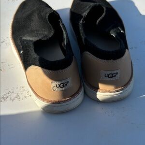 UGG Adley Black and Tan Size 7 shoes